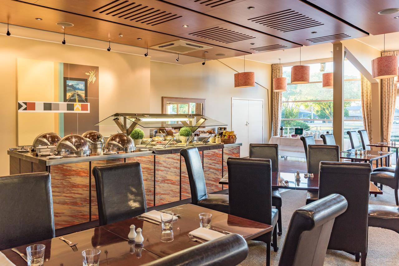 Copthorne Solway Park, Wairarapa Hotel Мастъртън Екстериор снимка