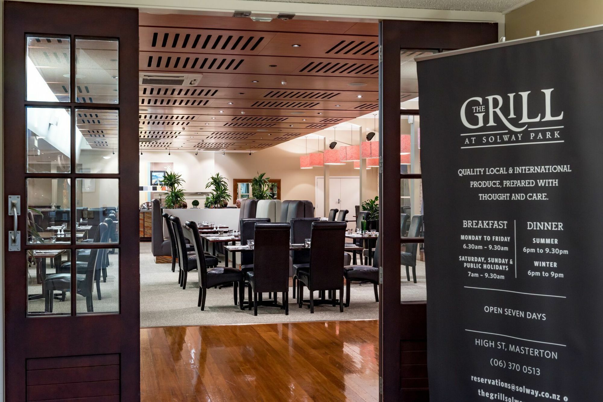 Copthorne Solway Park, Wairarapa Hotel Мастъртън Екстериор снимка